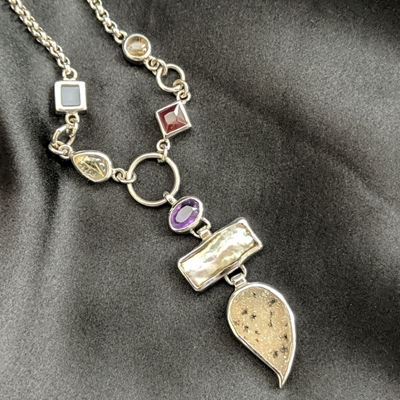 Necklace and earrings set NWOT - Picture 3 of 6